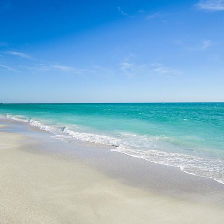 Anna Maria Beach Resort 홈즈비치 외부 사진