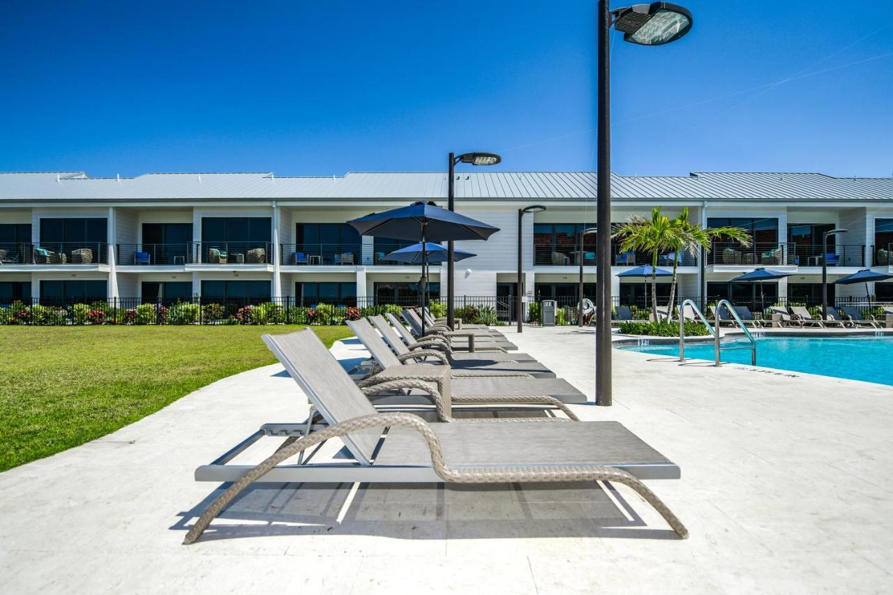 Anna Maria Beach Resort 홈즈비치 외부 사진