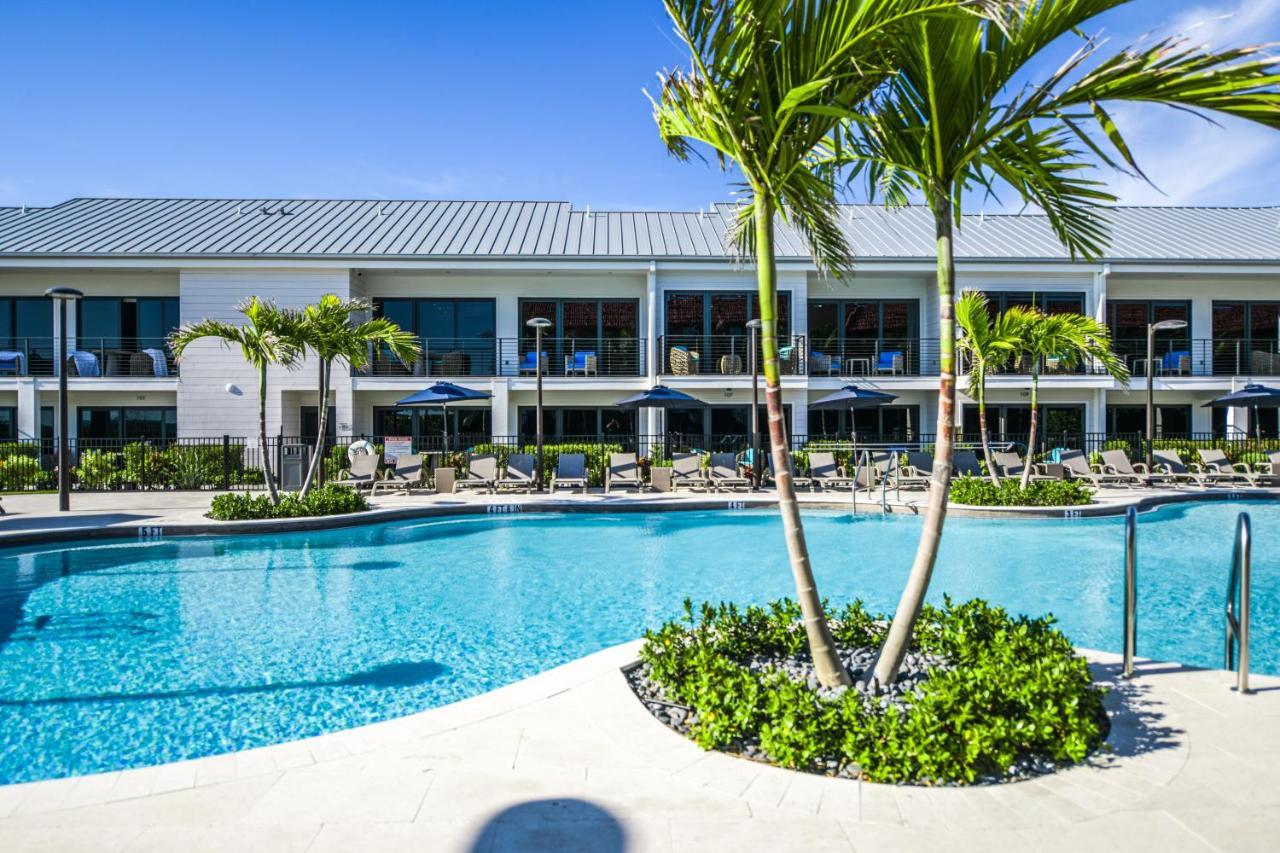 Anna Maria Beach Resort 홈즈비치 외부 사진